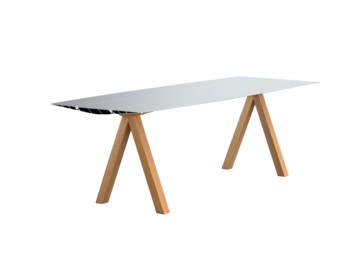 TABLE B WOOD LEGS